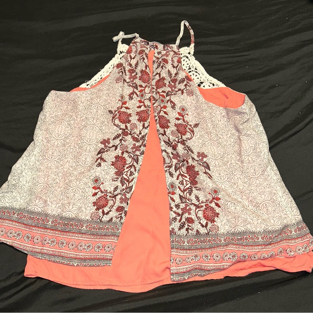 Maurices tank top size large - Picture 3 of 4